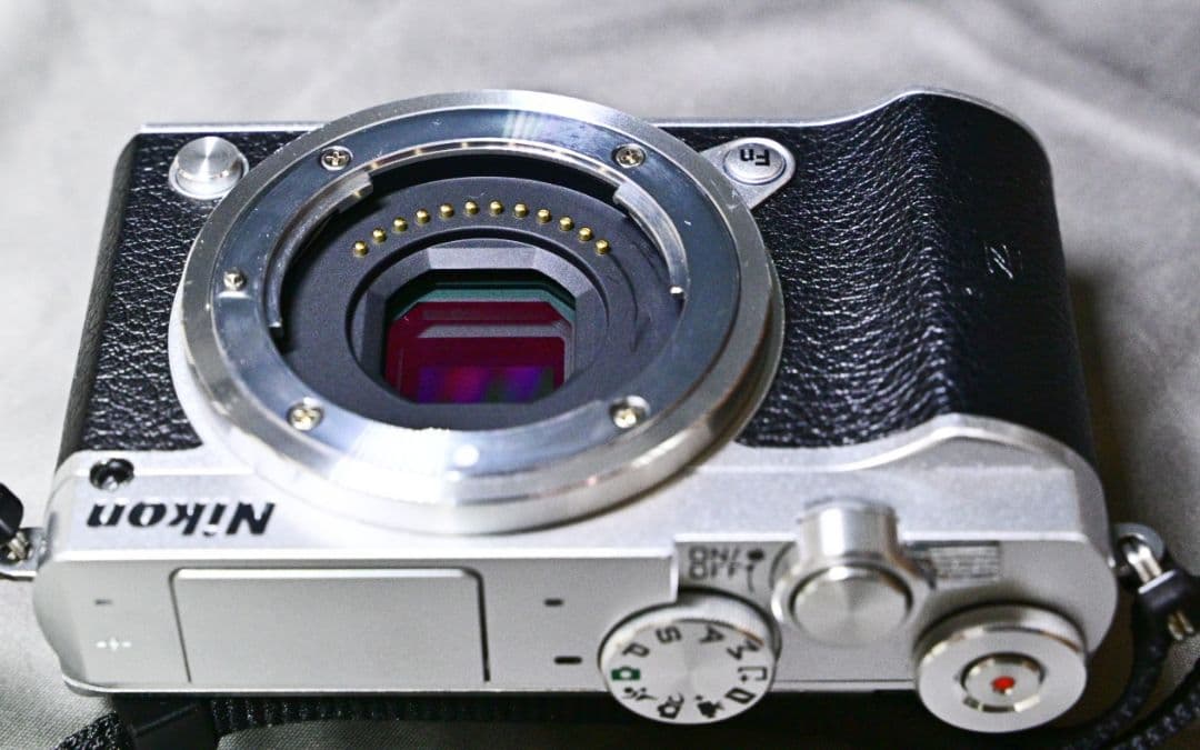 Nikon 1 J5　 　NIKKOR レンズ✕２