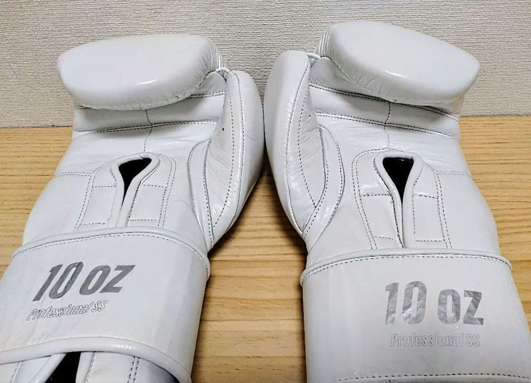 プライズリング ボクシンググローブ 白 10oz ／ PRIZE RING