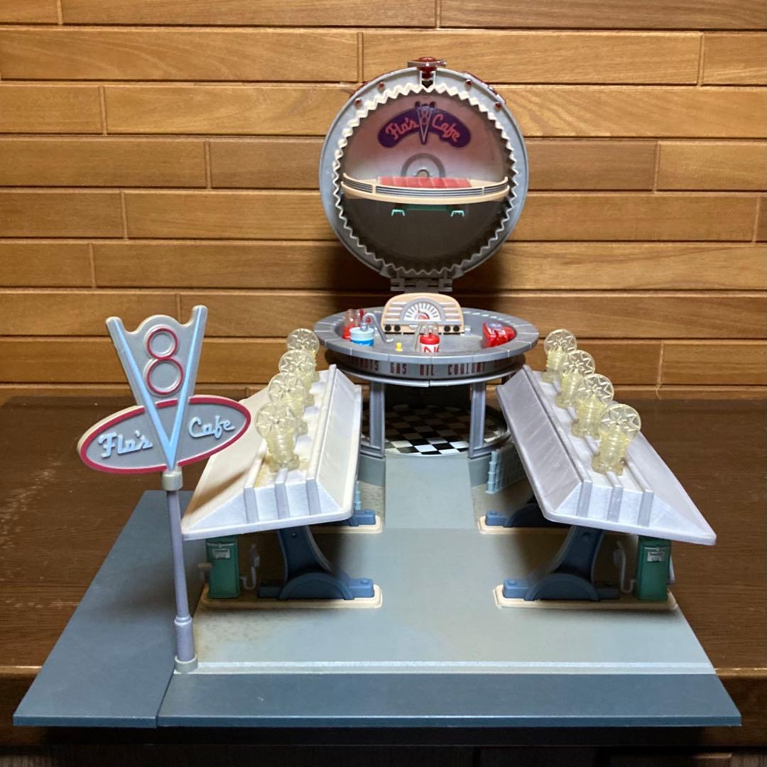 も*み様 Cars Flo's V8 Cafe Playset カーズ
