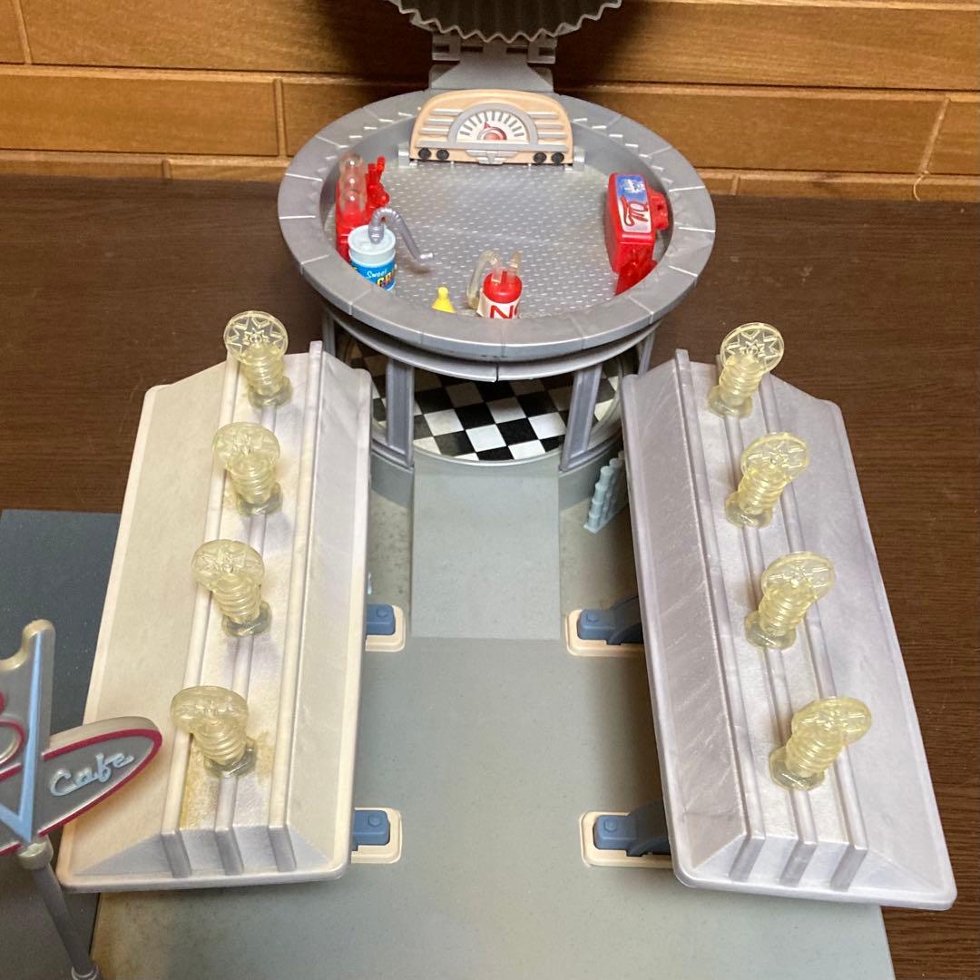 も*み様 Cars Flo's V8 Cafe Playset カーズ