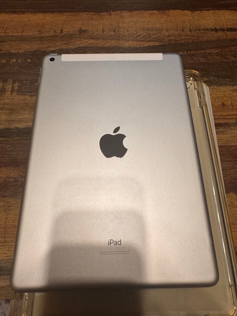 Apple iPad セルラー　 (第8世代) 32GB シルバー ペンシル付