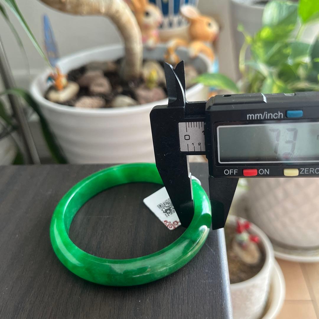 濃緑翡翠バングル