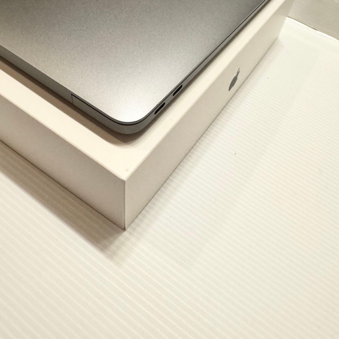 ら*様 極美品 MacBook Air M1 256G バッテリー96% 充放電