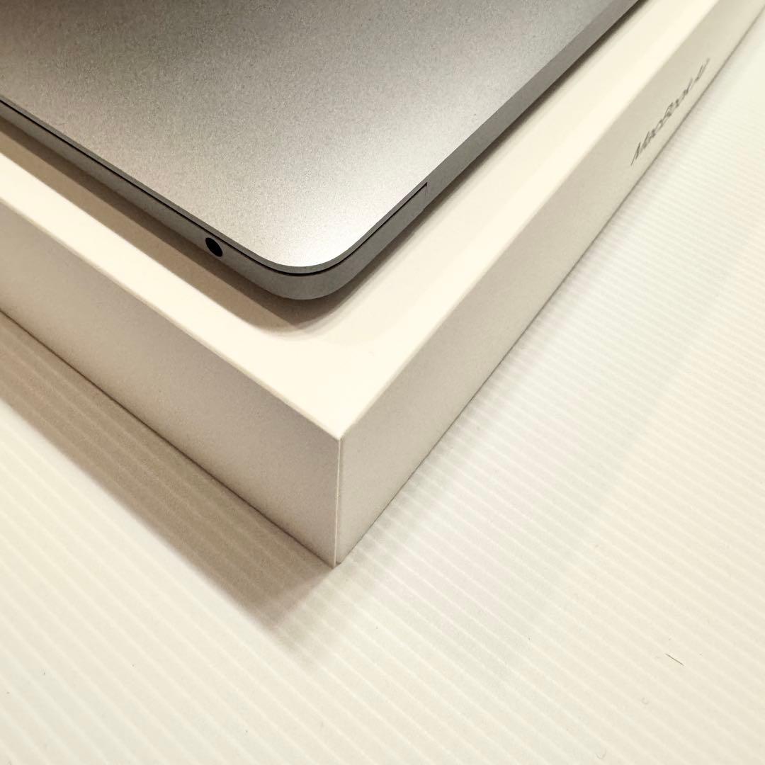 ら*様 極美品 MacBook Air M1 256G バッテリー96% 充放電