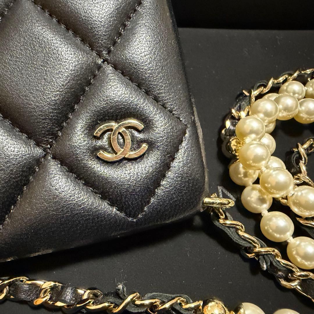 CHANEL iPhone 14proケース