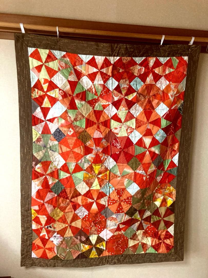 パッチワーク　手作り　タペストリー