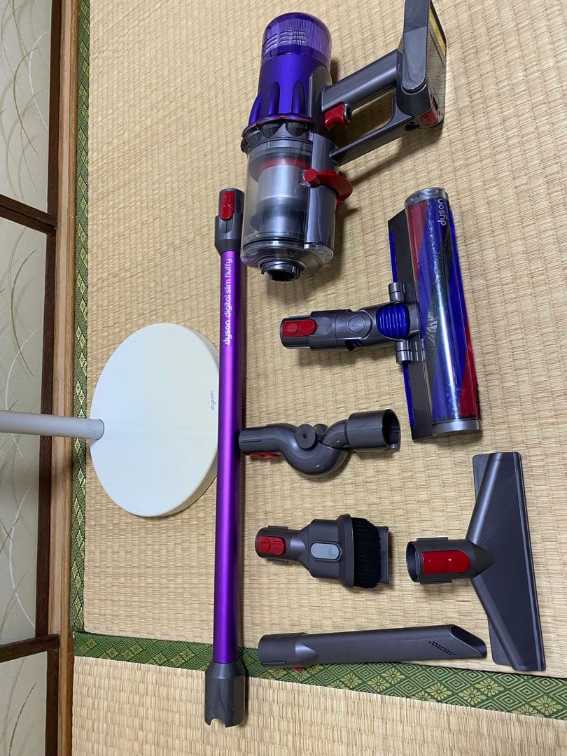 ダイソン dyson Digital Slim fluffy sv18