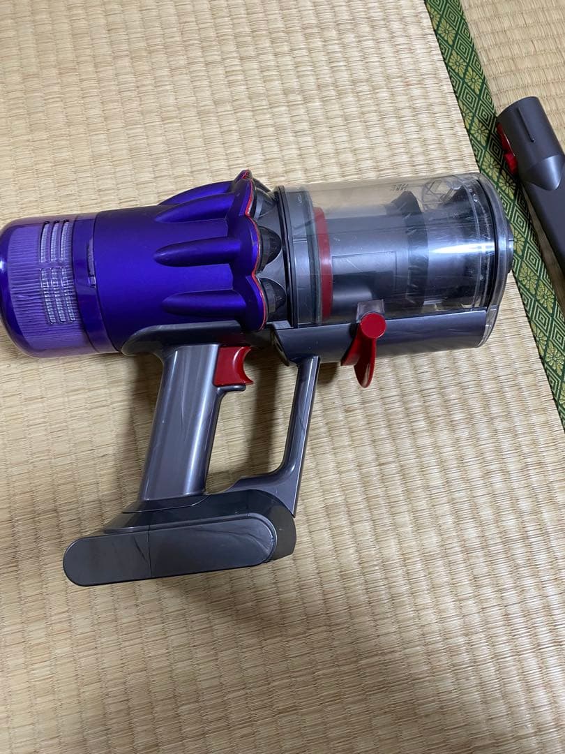 ダイソン dyson Digital Slim fluffy sv18