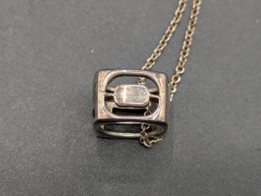 Tiffany LOVEキューブ ネックレス AG925
