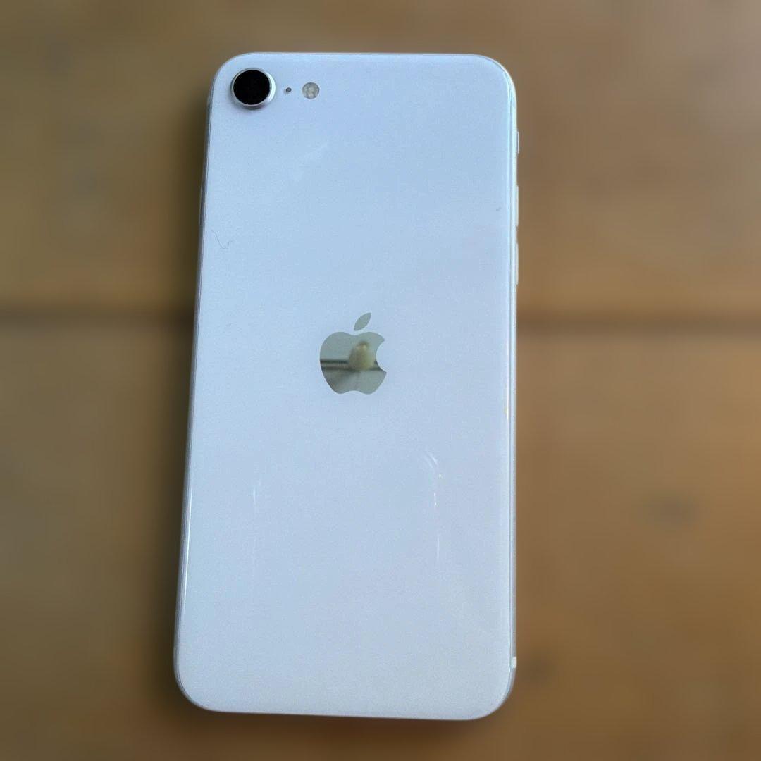 iPhone SE 第3世代　バッテリー98%