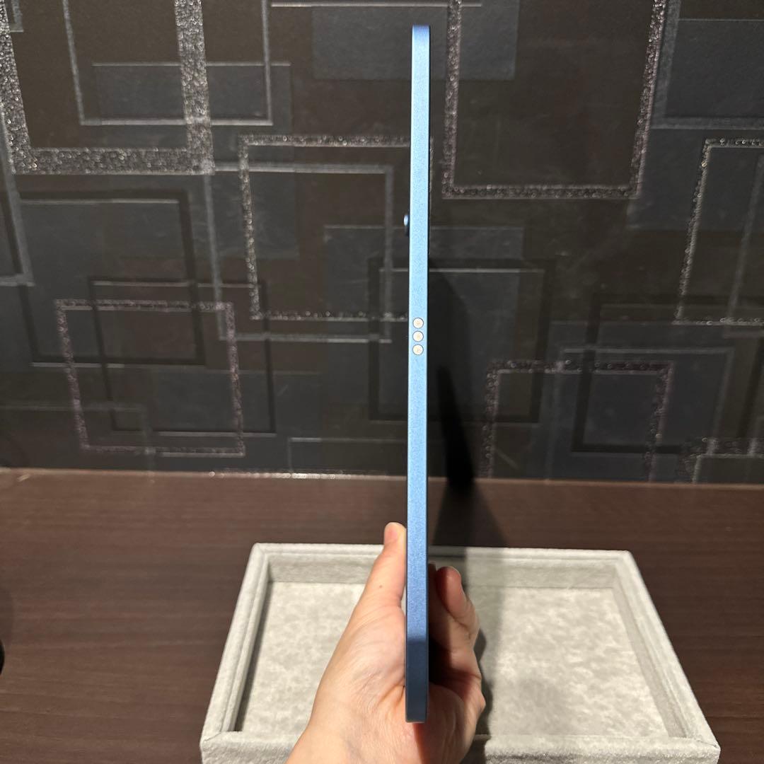 iPad(第10世代)Wi-Fiモデル　64GB ブルー