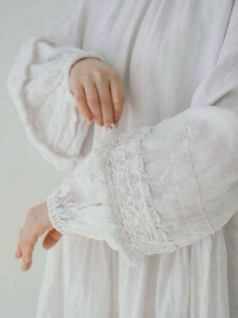 nest Robe ⿻ リネン 近江晒レース切り替え袖ワンピース 白 ナチュラル