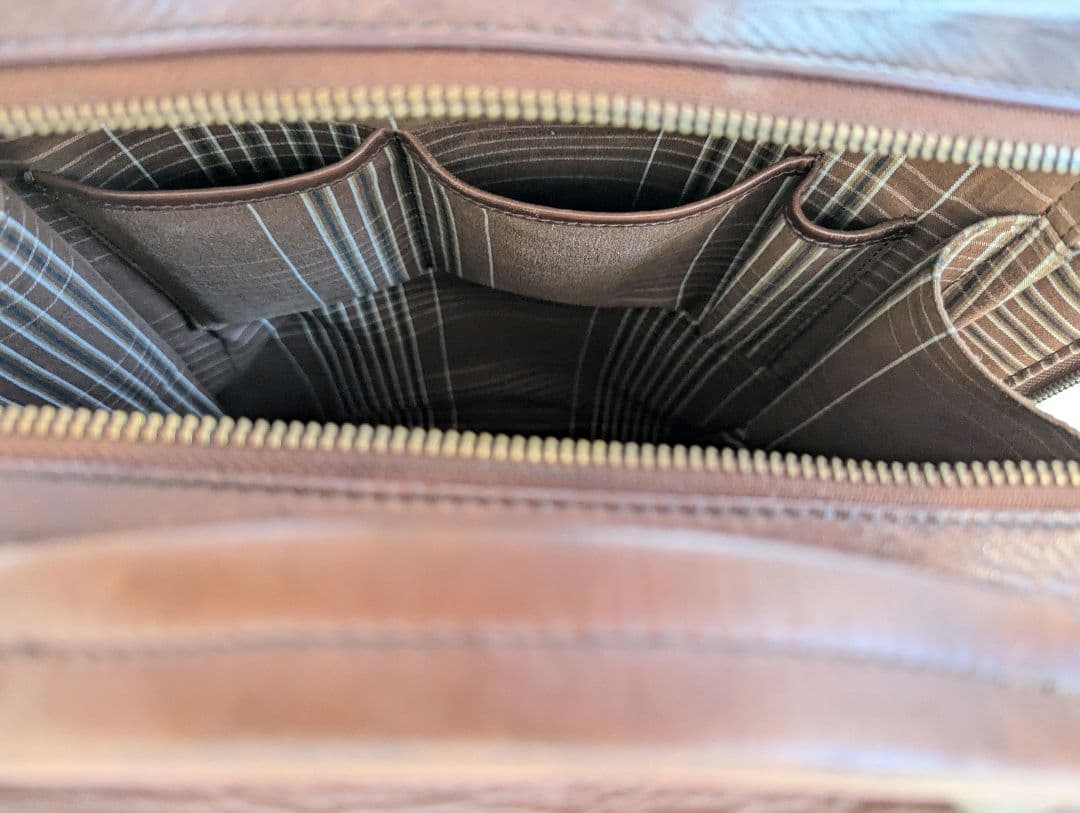 MOTHERHOUSE マザーハウス アンティーク スクエア バックパック 本皮