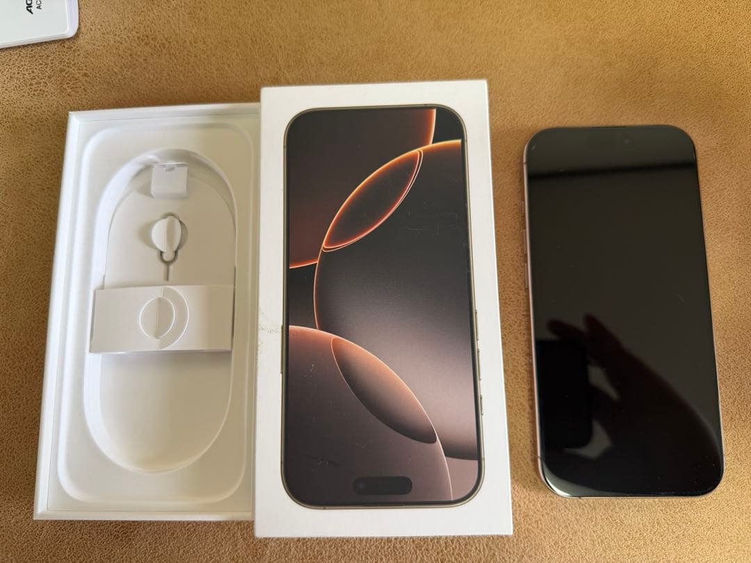 iPhone16pro 128GB デザートチタニウム　美品