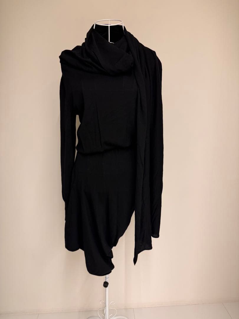 アレキサンダーマックイーン黒 スカーフ付き 長袖ニットワンピース