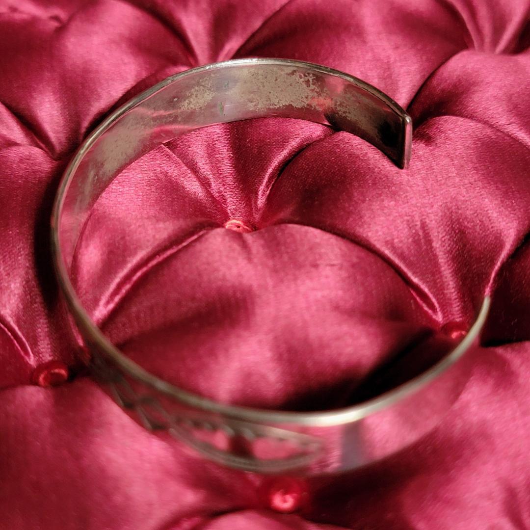 ビンテージ スタンプワークのシルバーバングル インディアンジュエリー