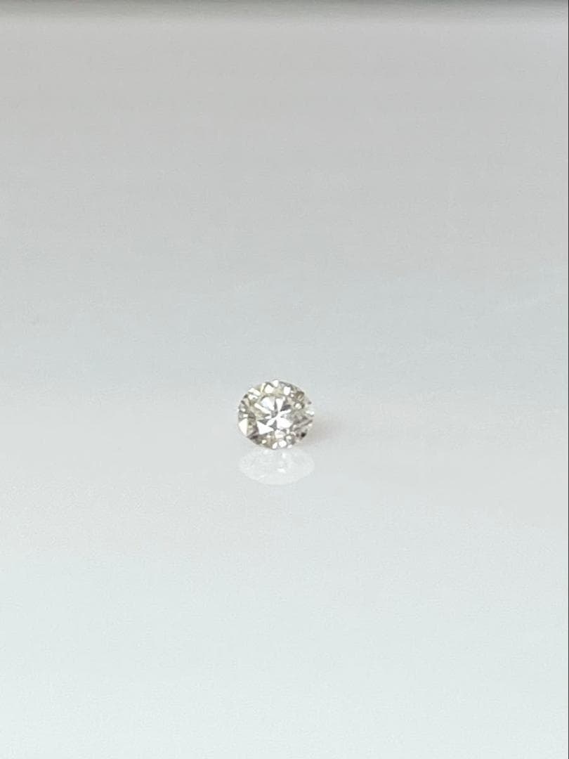 PT天然ダイヤモンド片耳ピアス 計0.185ct ソーティング付き