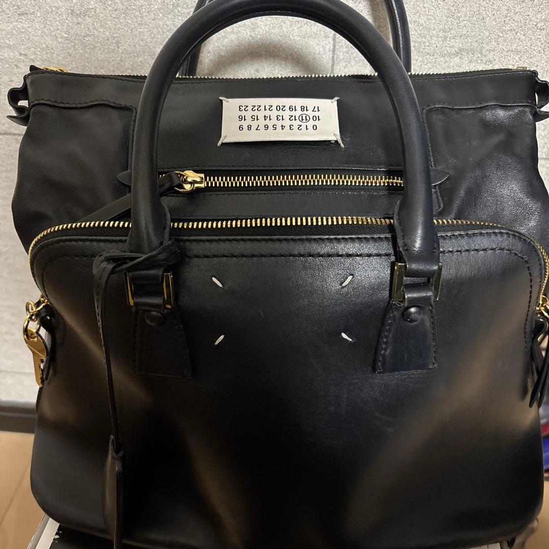 メゾンマルジェラ 5AC ハンドバッグ レザー 鍵 チャーム　ミディアム　黒