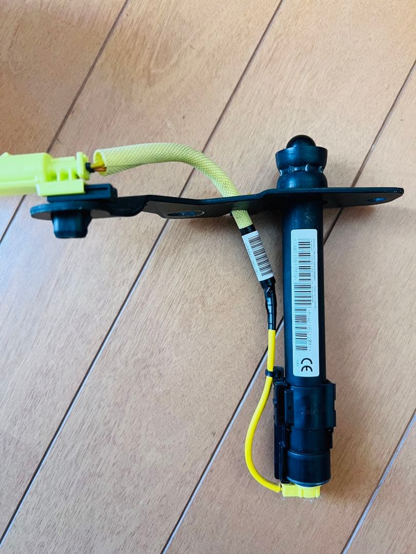 NDロードスター アクティブボンネットアクチュエーター