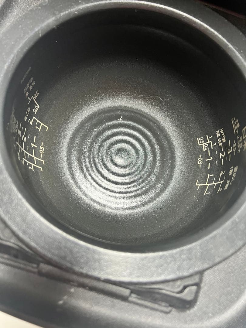 タイガー 土鍋圧力IHジャー炊飯器　ご泡火炊き　3.5合炊き　2021年製