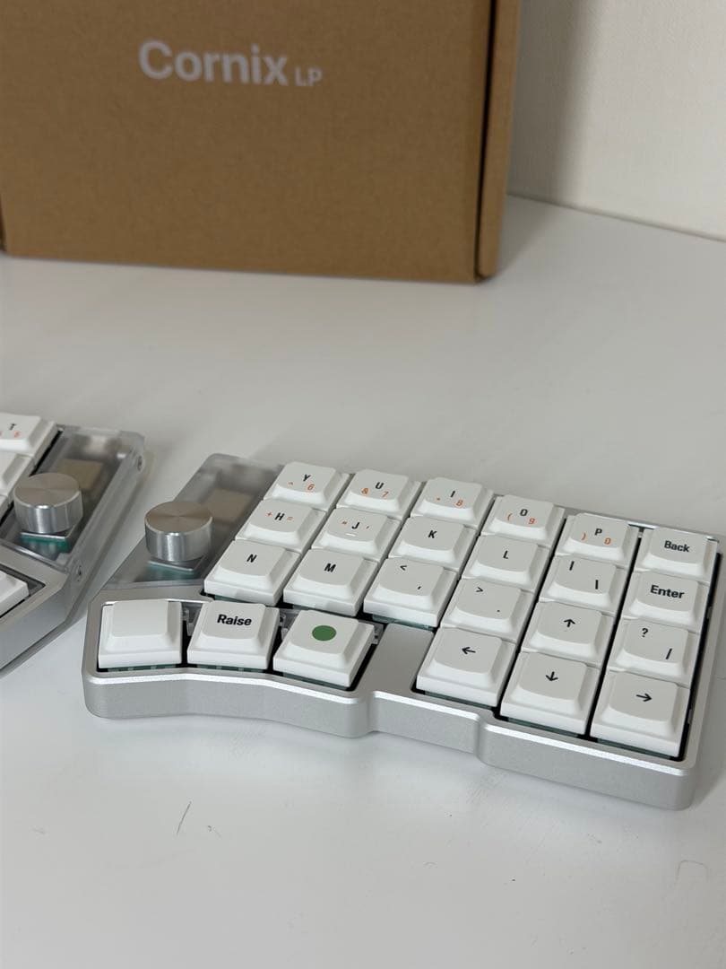 Cornix LP 分割キーボード シルバー 新品開封済みテスト動作のみ実施