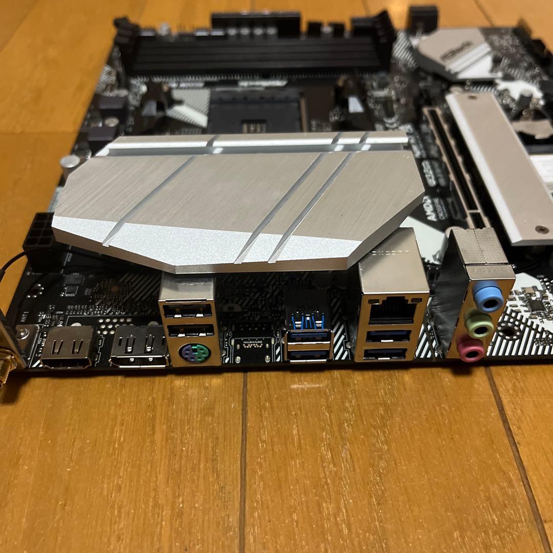 (美品)ASRock B550M WiFi マザーボード