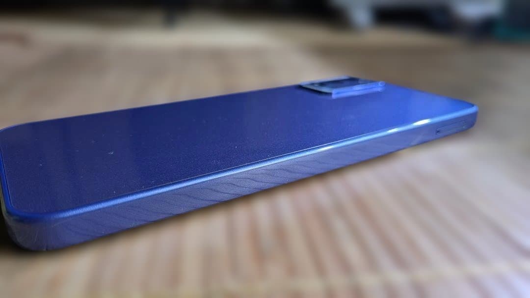 Libero 5G III A202ZT パープル