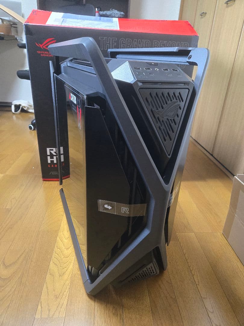 ASUS ROG Hyperion ケース 新品未使用 箱・レシート付き