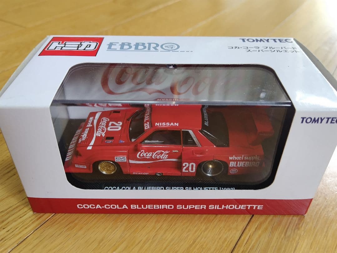 トミカEBBRO「コカ・コーラ ブルーバード スーパーシルエット（82年式）」