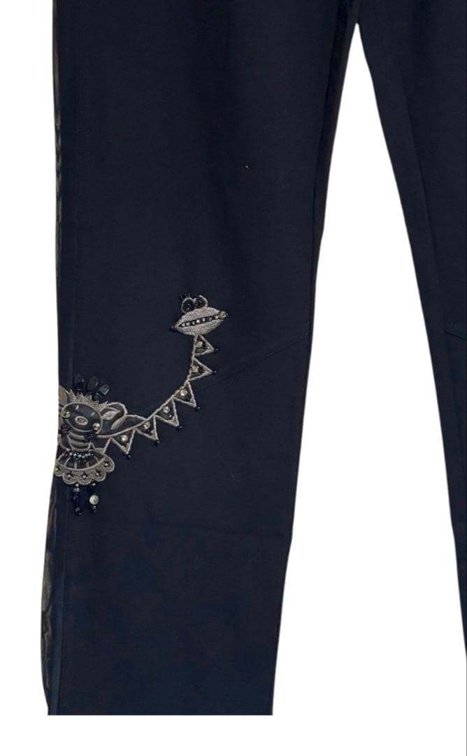 新品アルベロベロブタちゃん刺繍ジュエル素敵黒楽々ウエストゴムパンツサイズL豪華