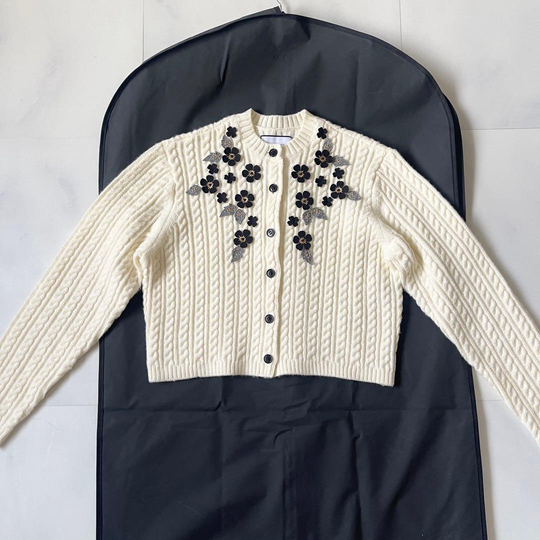 美品✨ セブンテン アップリケケーブルカーディガン オフホワイト 2024 S