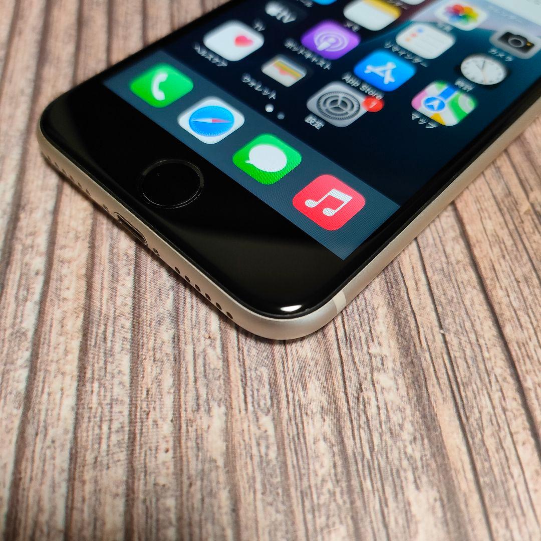 iPhone SE 第3世代 64GB 美品 バッテリー98%