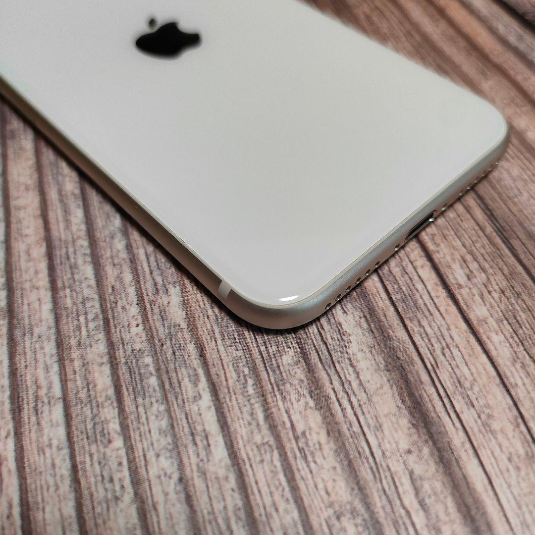 iPhone SE 第3世代 64GB 美品 バッテリー98%