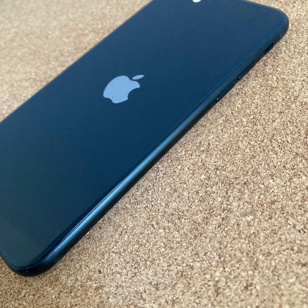 4034 美品☆電池新品☆iPhoneSE3 128GB SIMフリー☆