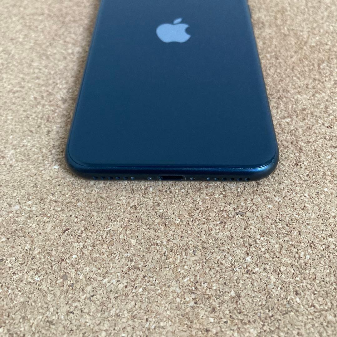 4034 美品☆電池新品☆iPhoneSE3 128GB SIMフリー☆