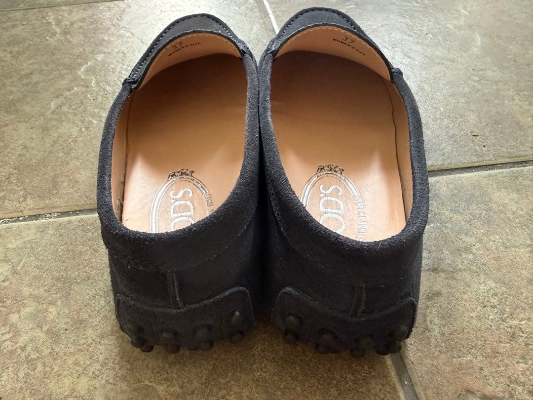 TOD'S ゴンミーニ　スエードモカシン(size 37)