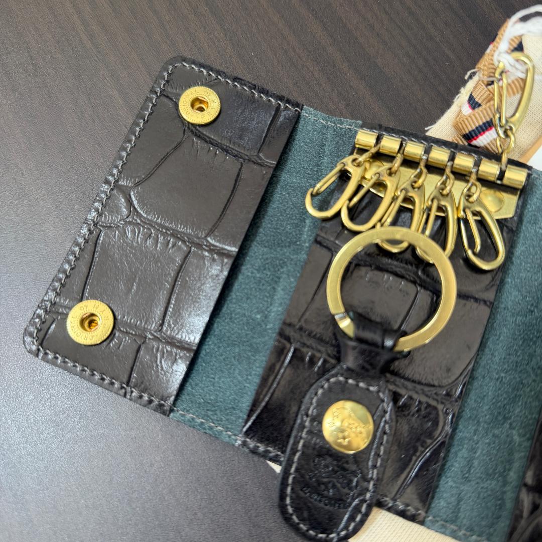 【新品未使用】イルビゾンテ キーケース ダークグレー クロコ柄