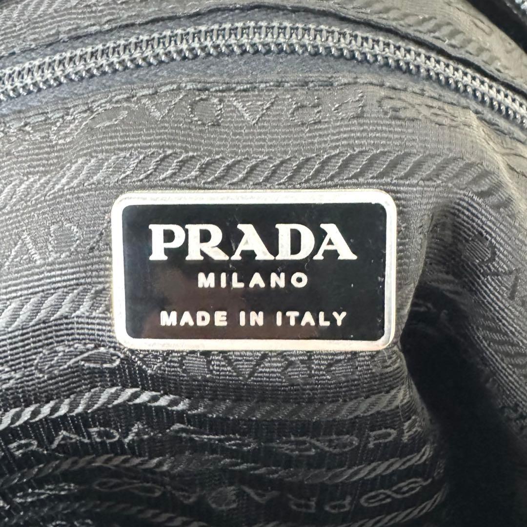 プラダ メッセンジャーバッグ ダブルポケット 黒 三角ロゴ BT1738