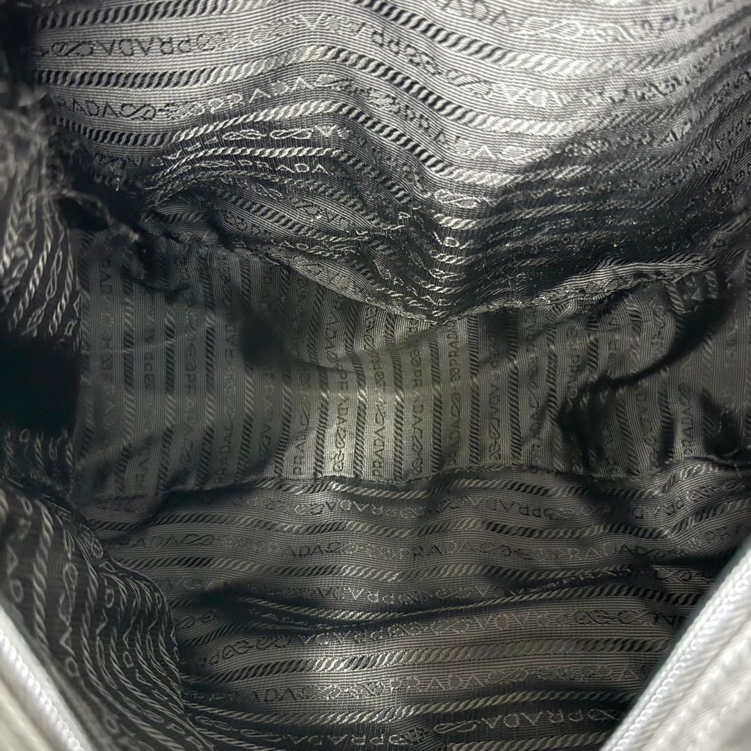 プラダ メッセンジャーバッグ ダブルポケット 黒 三角ロゴ BT1738