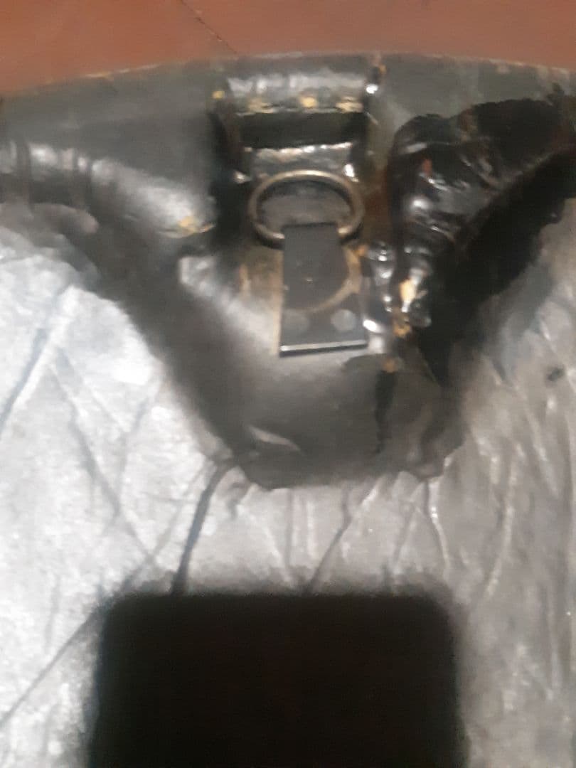 ☆アンティーク彫刻装飾の盾の壁掛け