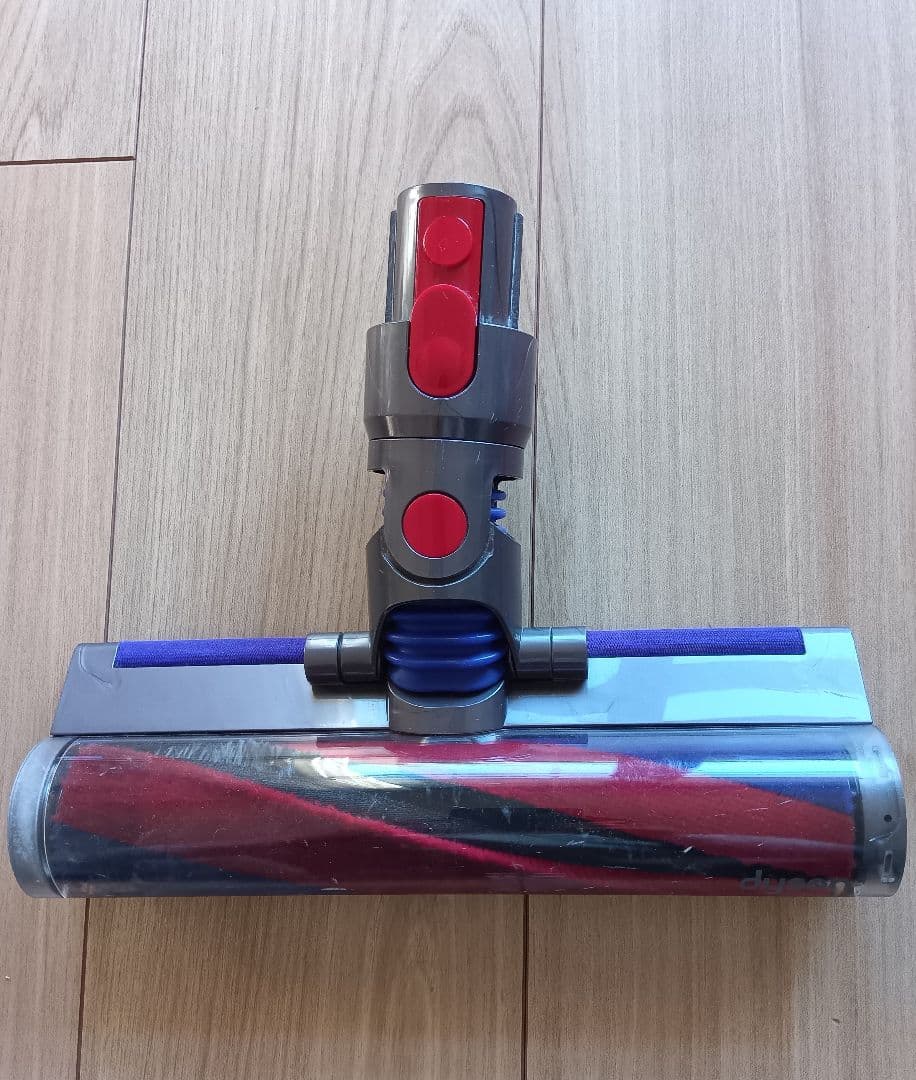 【値下げ】dyson v8 slim fluffy+ 本体　付属品　スタンド付き