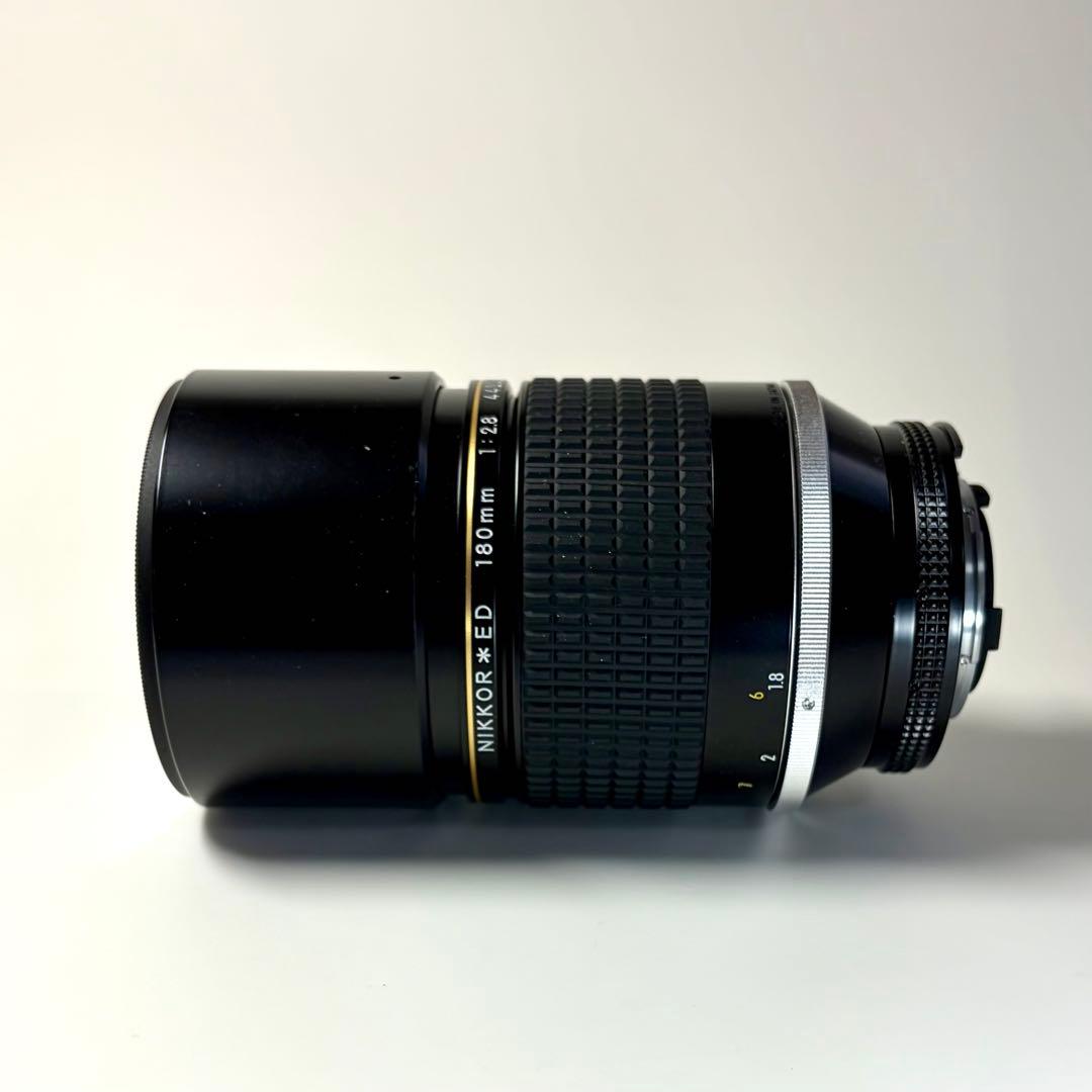 NIKKOR ED 180mm f/2.8 レンズ