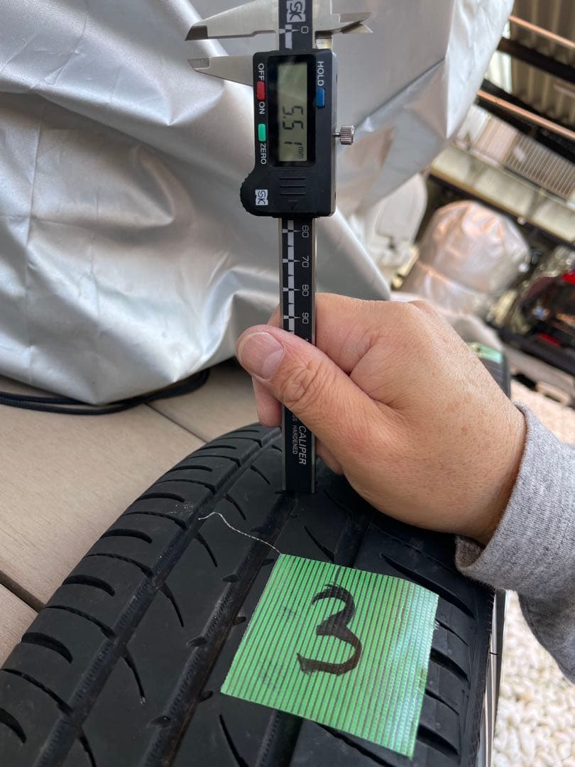 ゆ*ぃ様 [希少サイズ] Carlsson 1/10RSR 16インチ5J 4本