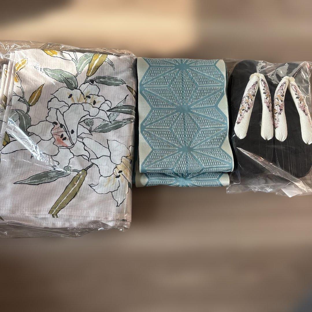 【utatane 高級変わり織 浴衣3点セット ペールピンクにシアーな百合】