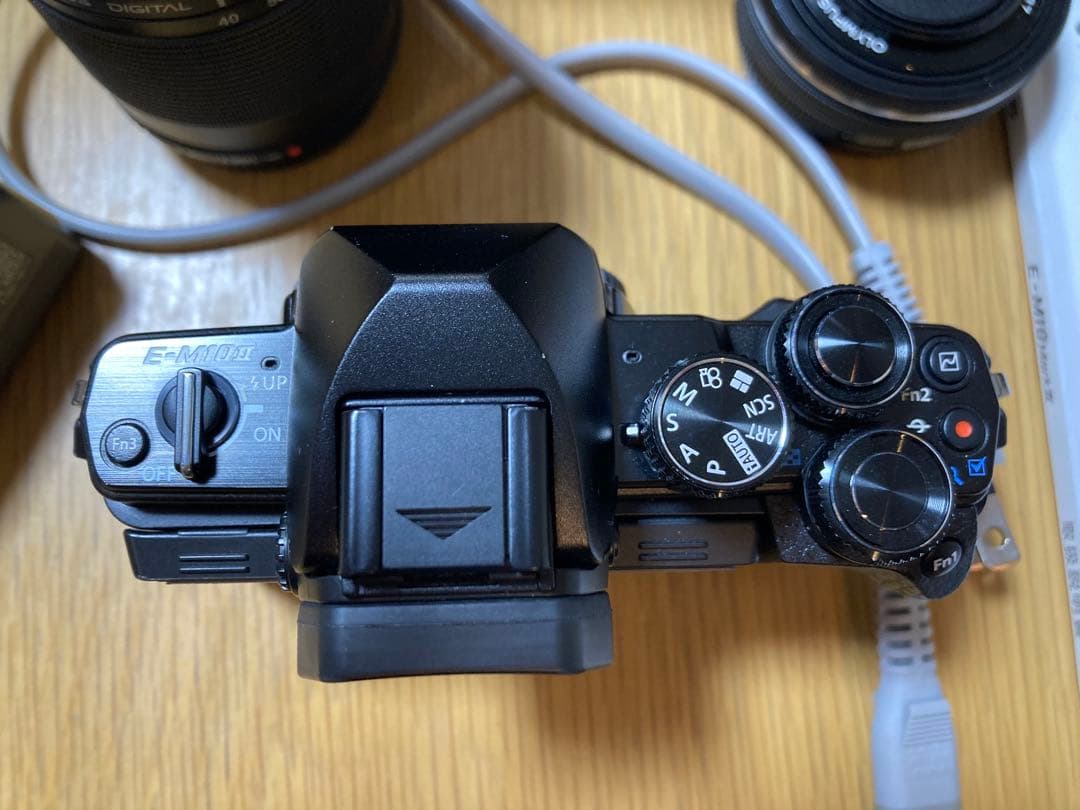 【美品】OLYMPUS OM-D E-M10 mark2 レンズ付き