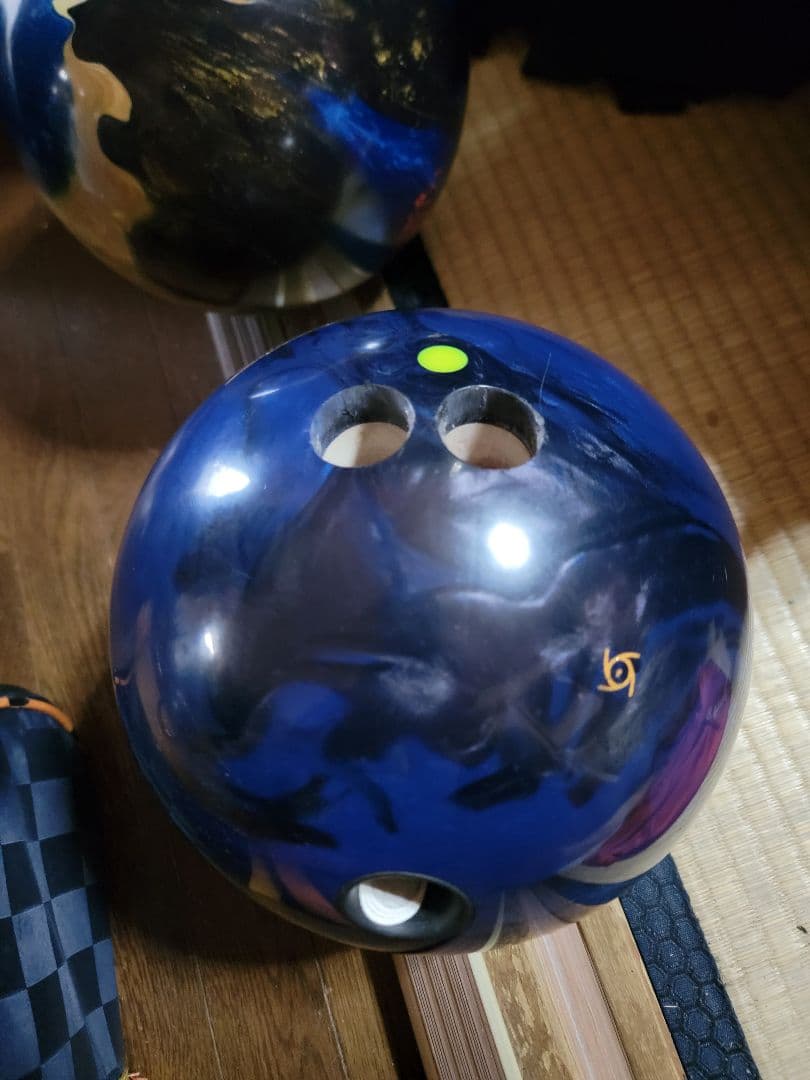 STORM TREND SE ボウリングボール