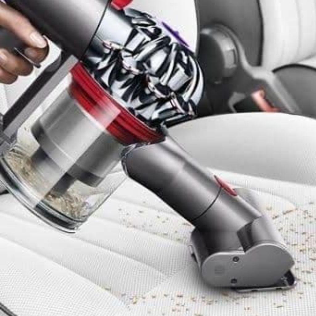 ダイソンV8 SV10K掃除機＋マキタ18vアダプターセット 分解清掃済み動作品