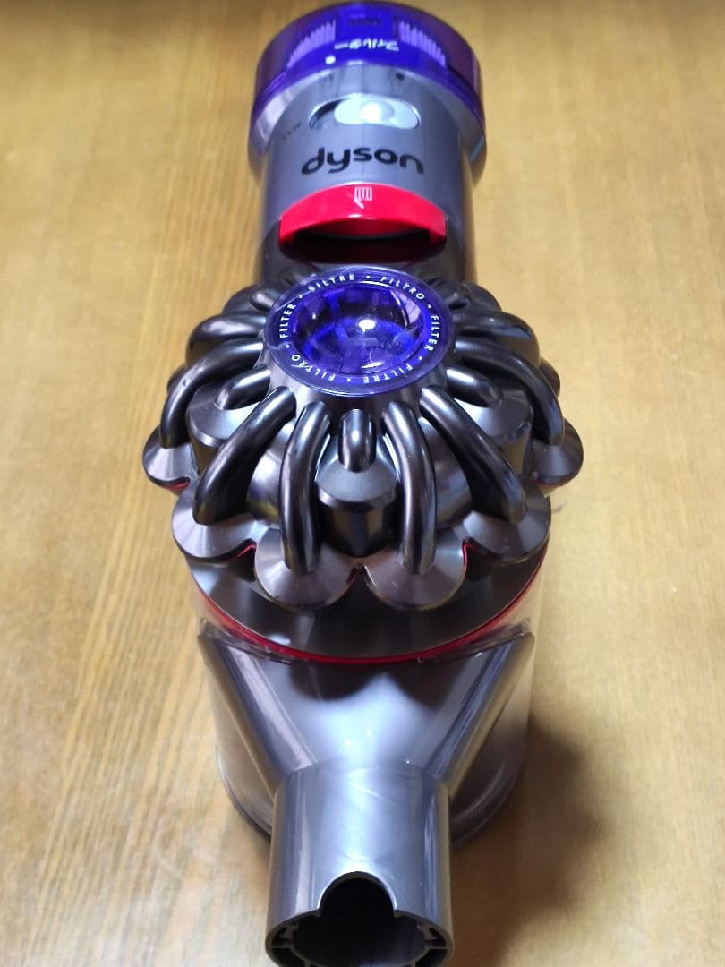 ダイソンV8 SV10K掃除機＋マキタ18vアダプターセット 分解清掃済み動作品