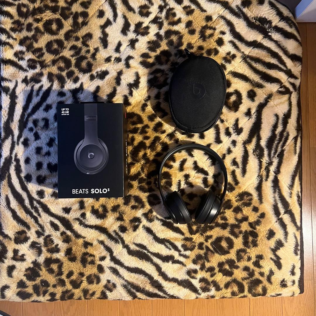 BEATS SOLO3ブラック ワイヤレスヘッドホン