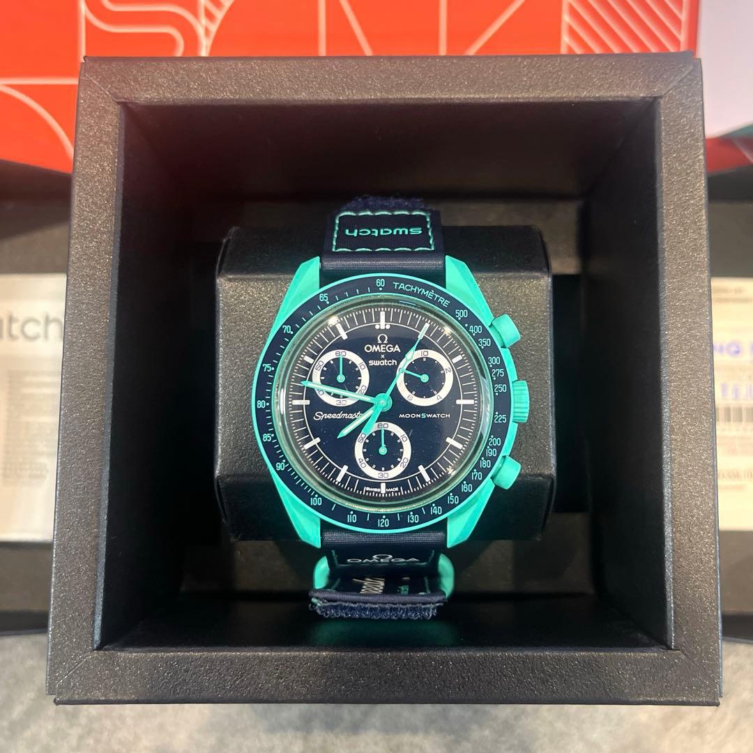 スウォッチ オメガ MISSION ON EARTH POLAR LIGHT